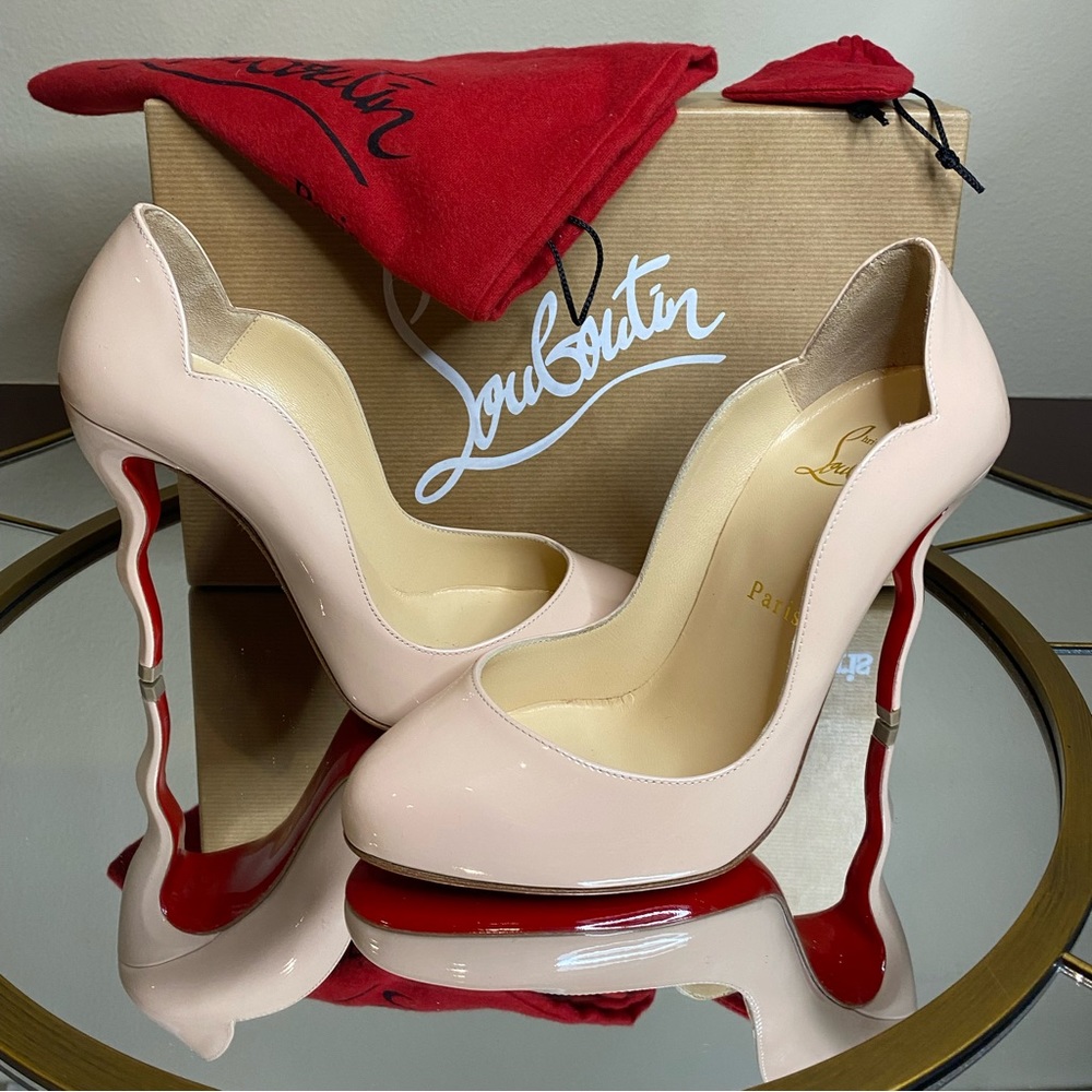 Christian Louboutin Wavy Dolly 100 Ballerina Poudre Patent Heels EU 37.